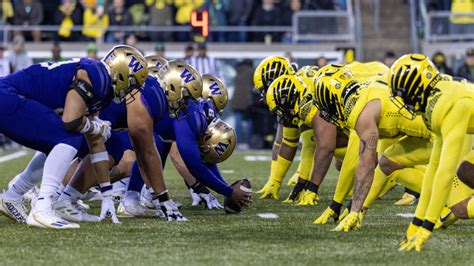 Pac-12 survival: Oregon, UW reportedly to depart for Big Ten, pushing conference to the brink